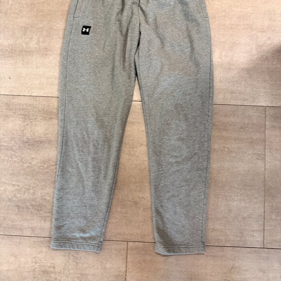 Under Armour Men’s Fleece Pants (Bundle of 2) – Gray & Black – Both Medium - Picture 2 of 6